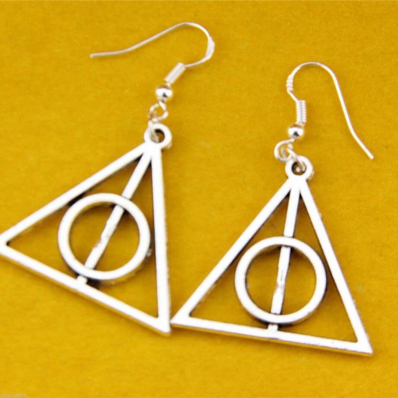 NWOT Silver Deathly Hallows Harry Potter Earrings - Picture 5 of 8